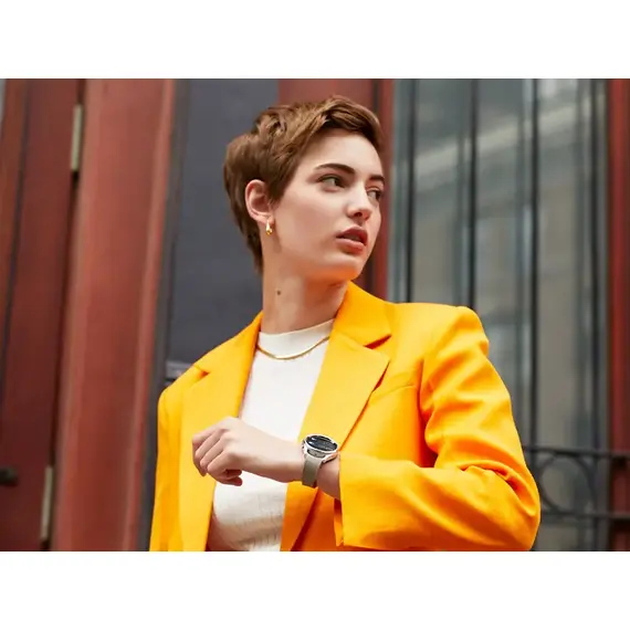 Samsung Galaxy Watch6 Classic • 43 мм • Silver • Bluetooth / Wi-Fi, Размер: 43 мм, Цвет: Silver, Тип ремешка: Sport, Цвет ремешка: Silver, Размер ремешка: S/M, Подключение часов: Bluetooth / Wi-Fi, изображение 2